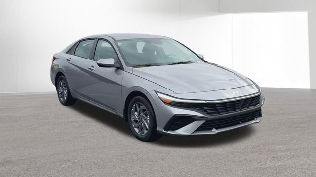 New 2026 Hyundai Elantra Blue image 2