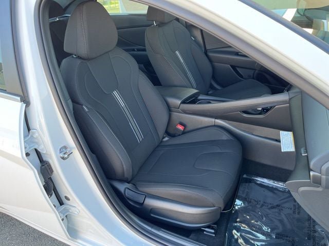 New 2026 Hyundai Elantra SEL Sport Premium image 28