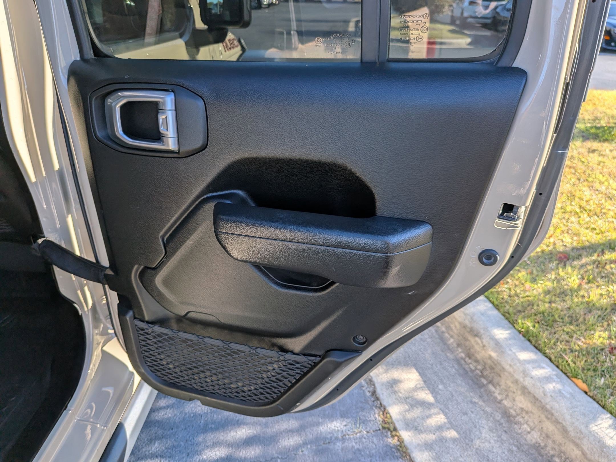 Used 2022 Jeep Wrangler Unlimited Rubicon image 30