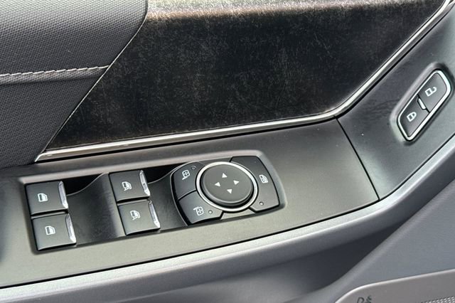 Used 2024 Ford F150 Lightning Flash image 12