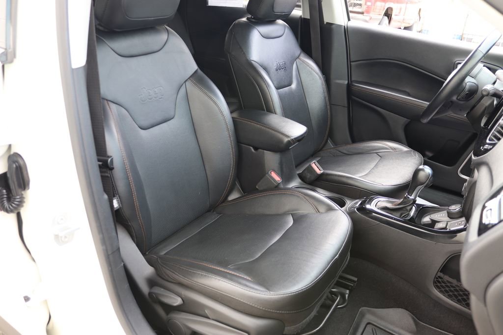 Used 2020 Jeep Compass Limited image 19