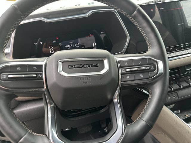 Used 2023 GMC Canyon Denali AWD/4WD image 13