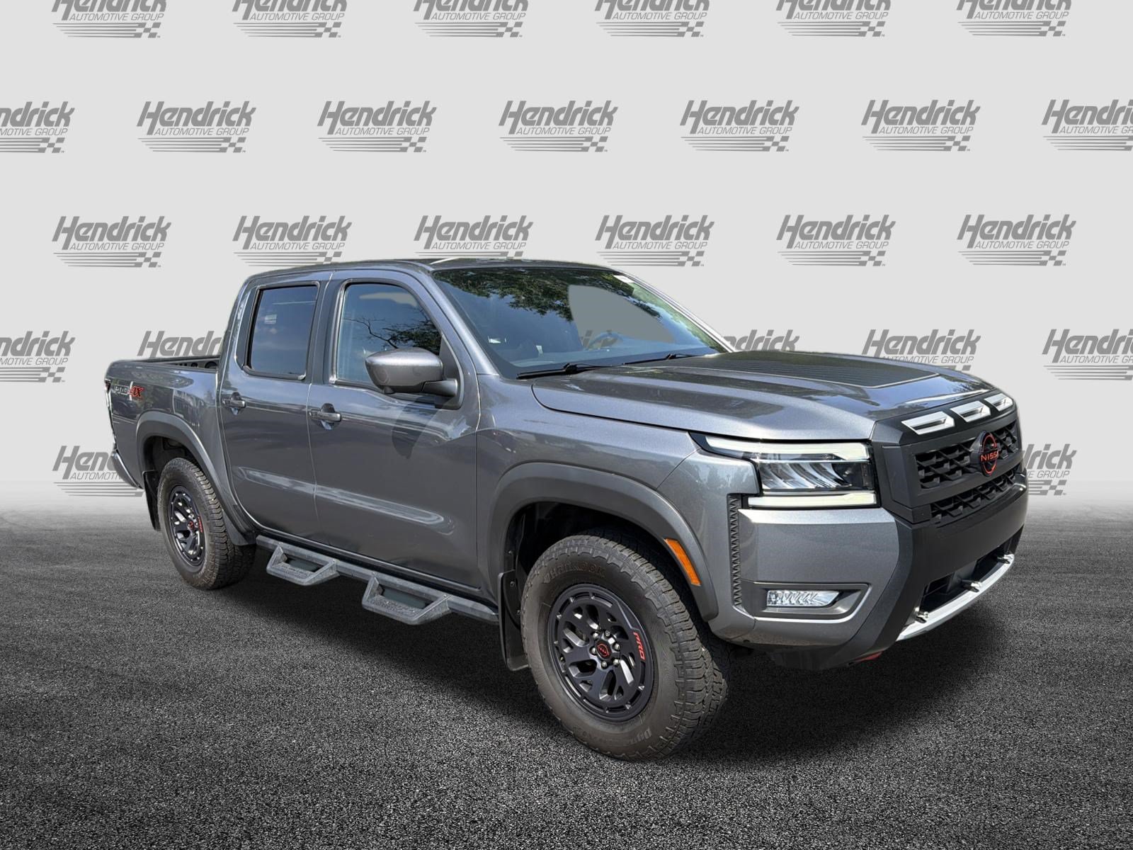 Used 2025 Nissan Frontier PRO-4X w/ Pro Premium Package AWD/4WD image 2