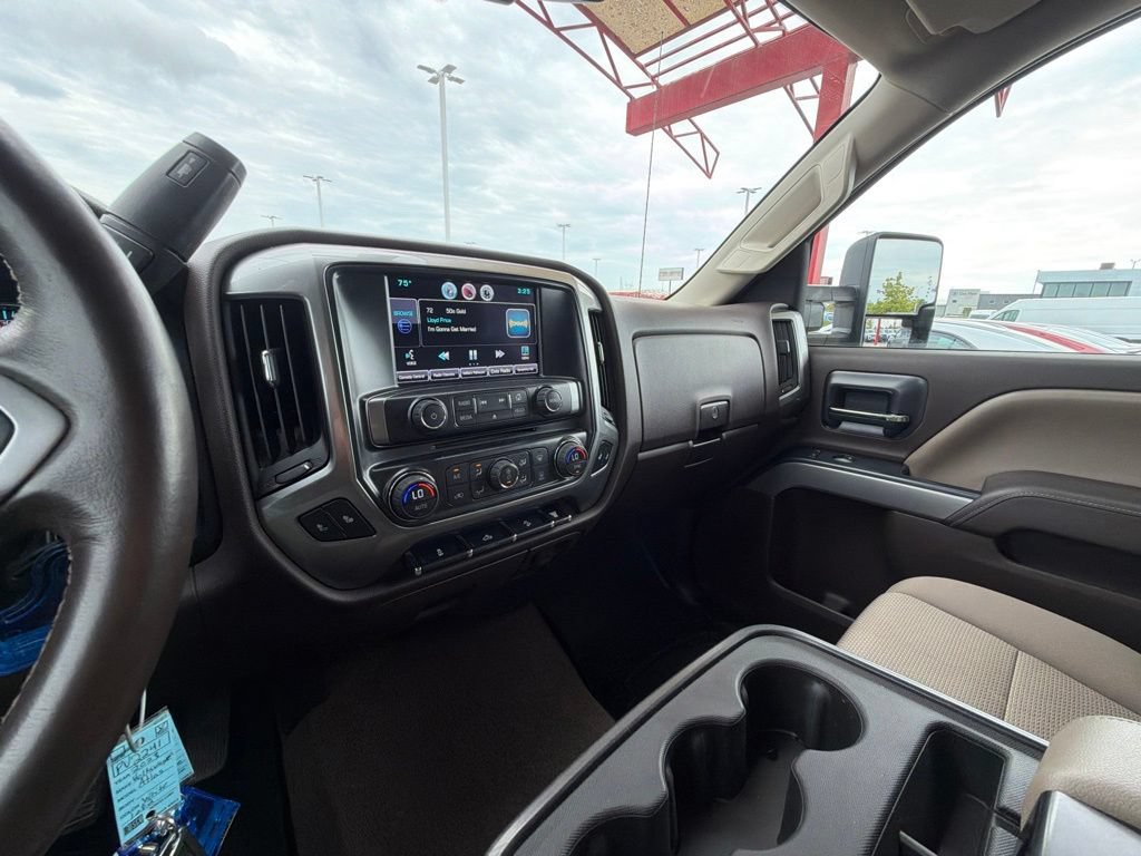 Used 2015 Chevrolet Silverado 2500 LT w/ LT Convenience Package AWD/4WD image 27