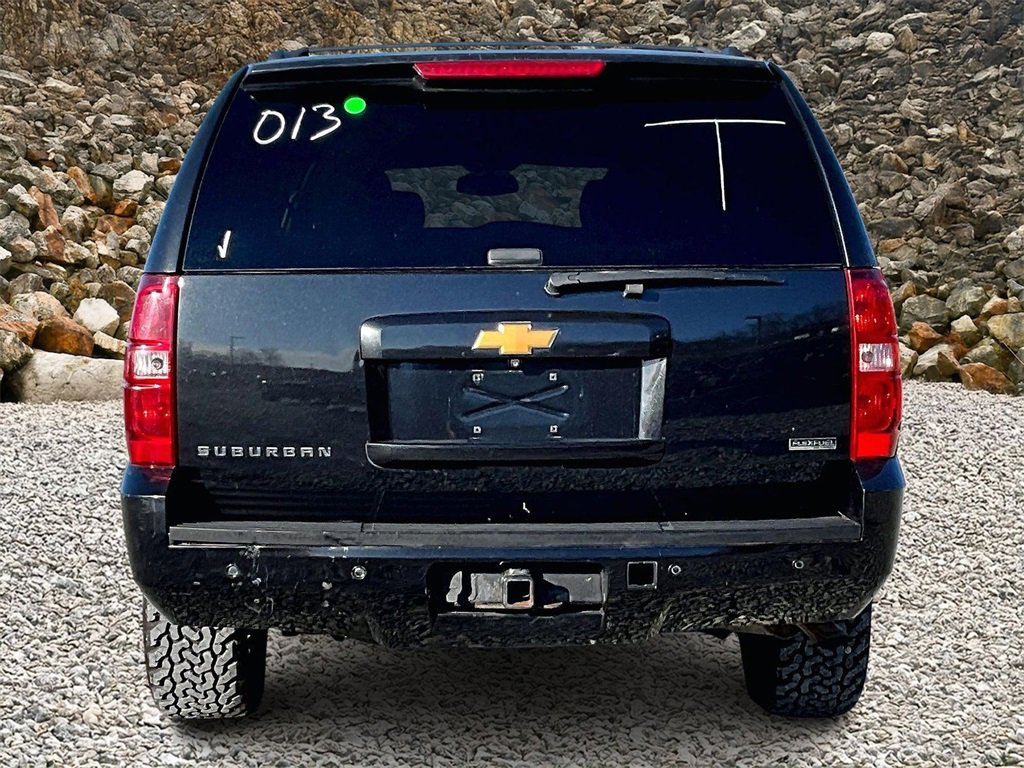 Used 2012 Chevrolet Suburban LS w/ Convenience Package 1 image 4