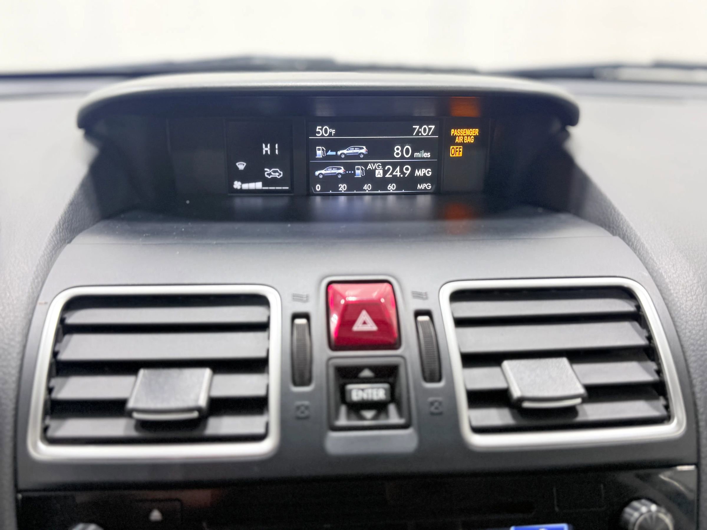 Used 2017 Subaru Forester 2.5i Premium image 18