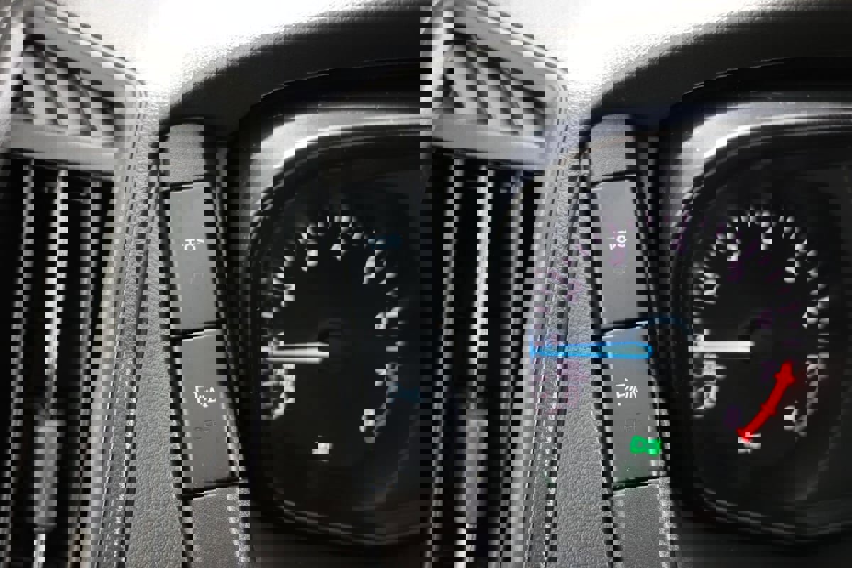 Used 2019 Ford Transit 150 XLT image 26