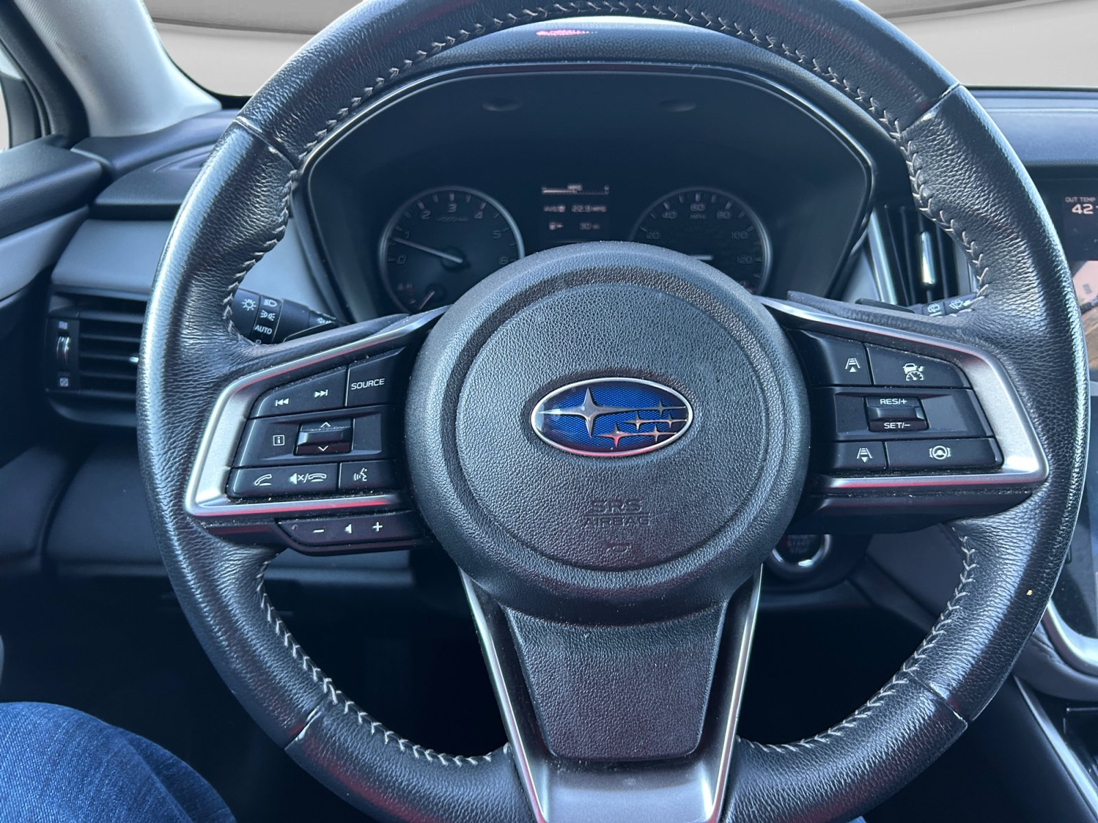 Used 2023 Subaru Outback Premium AWD/4WD image 27