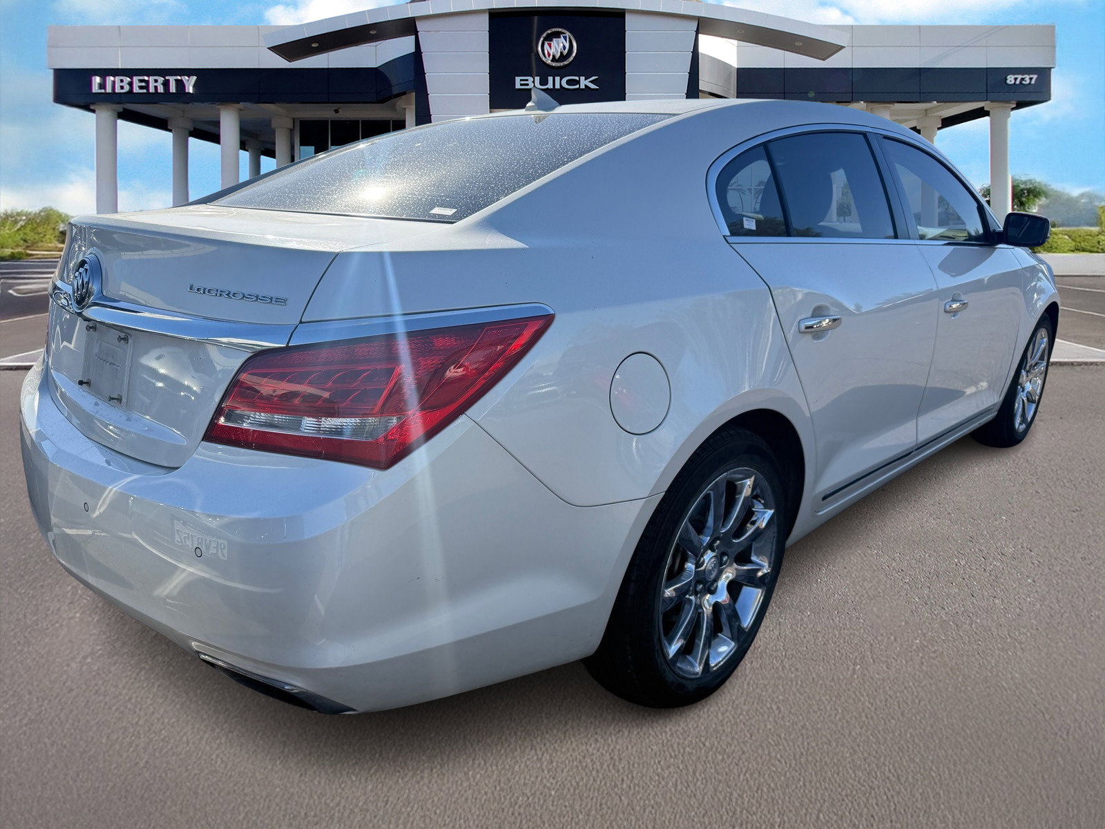 Used 2014 Buick LaCrosse Premium w/ Driver Confidence Package image 2