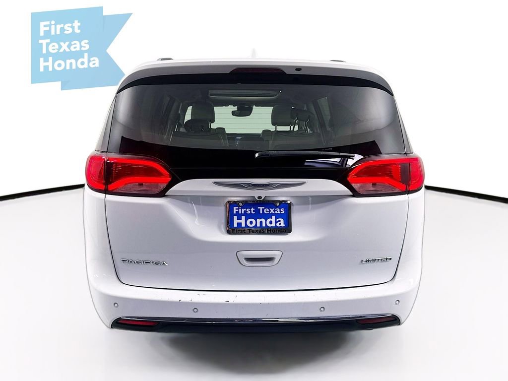 Used 2019 Chrysler Pacifica Limited w/ Tire & Wheel Group image 6