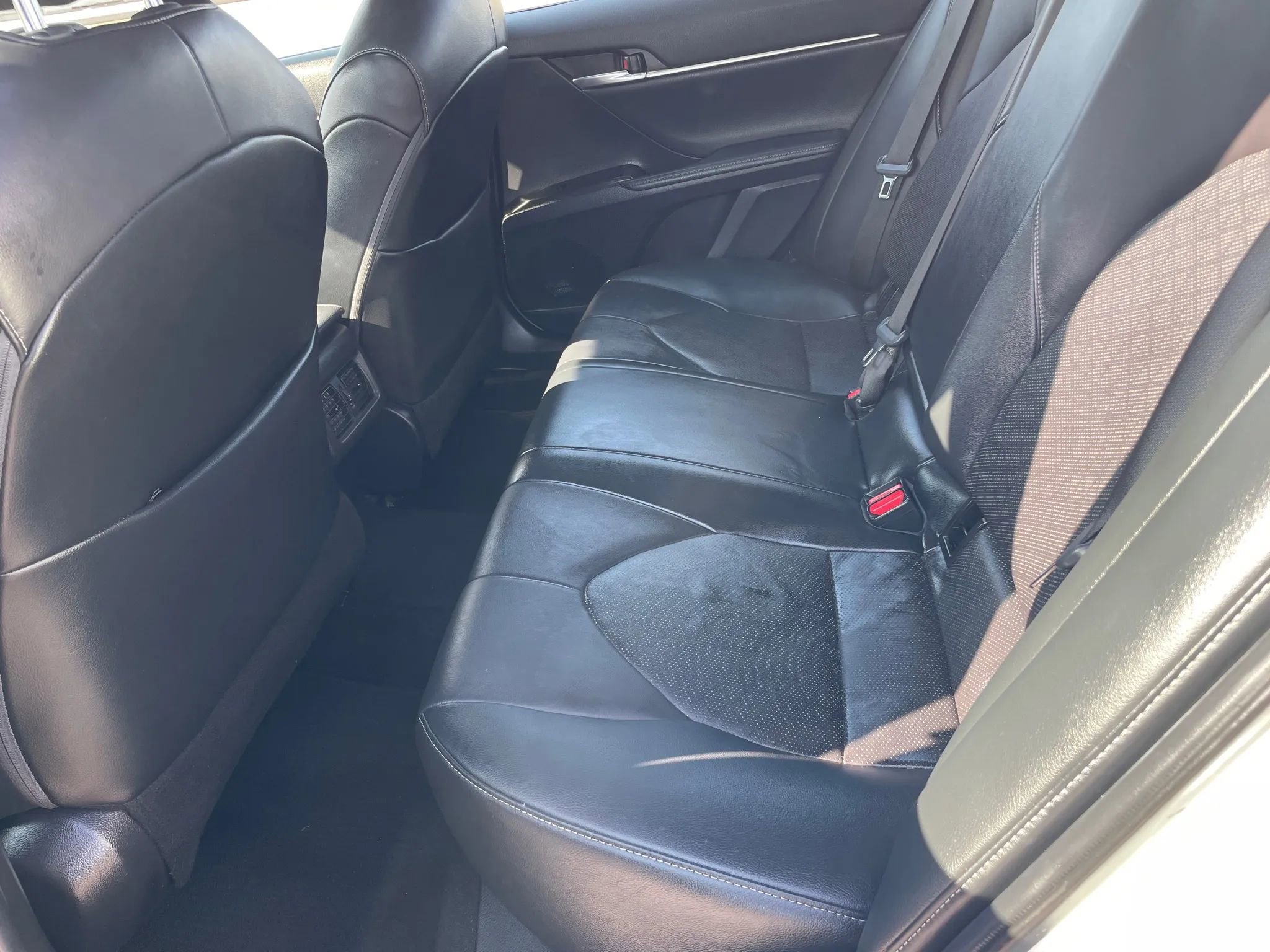 Used 2021 Toyota Camry XSE w/ Carpet Mat Package (TMS) image 12