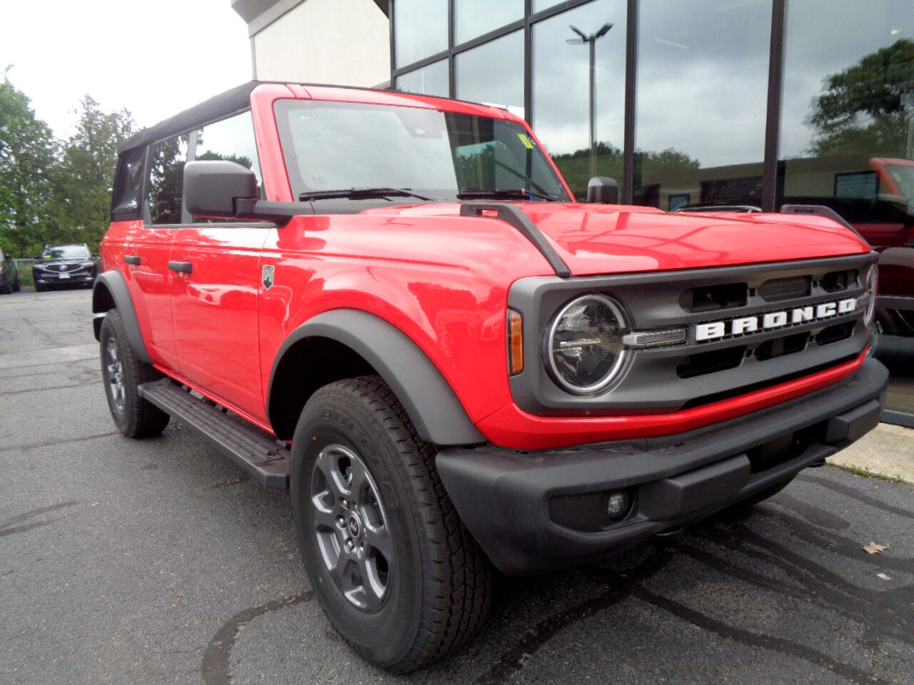 Used 2023 Ford Bronco Big Bend image 3