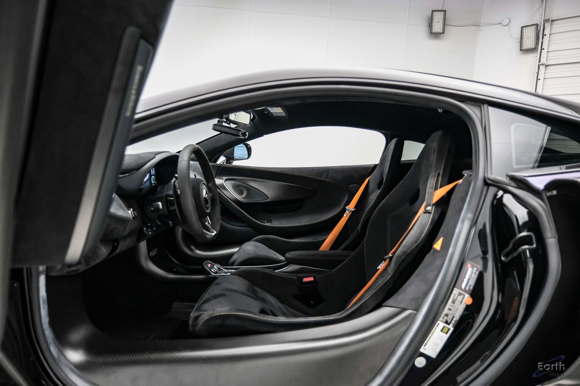 Used 2019 McLaren 600LT RWD image 39