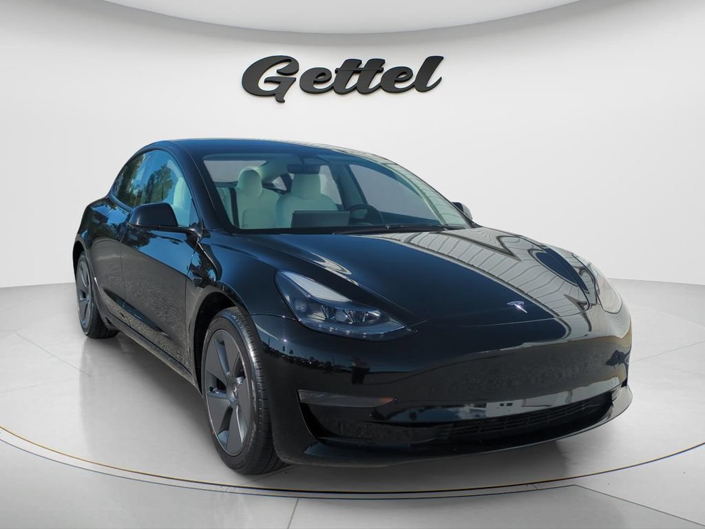 Used 2023 Tesla Model 3 Standard Range RWD image 3