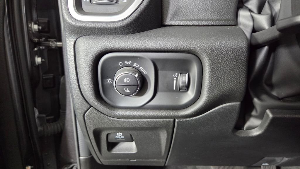 Used 2023 RAM 1500 Big Horn image 18