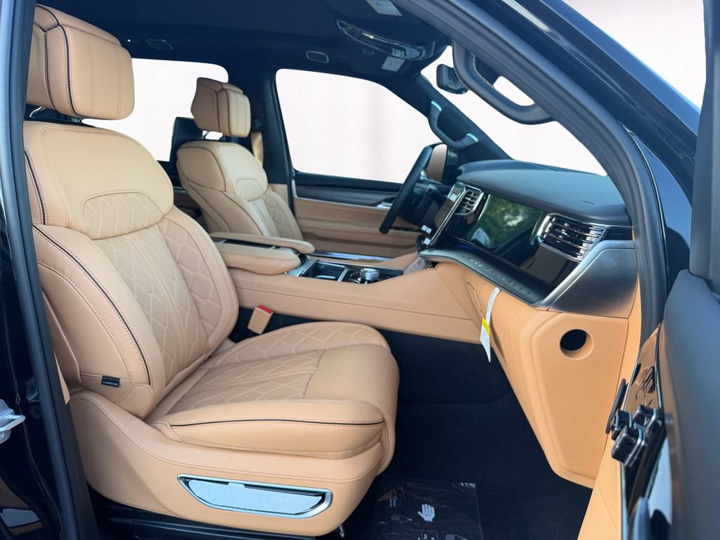 New 2026 Jeep Grand Wagoneer Summit AWD/4WD image 15