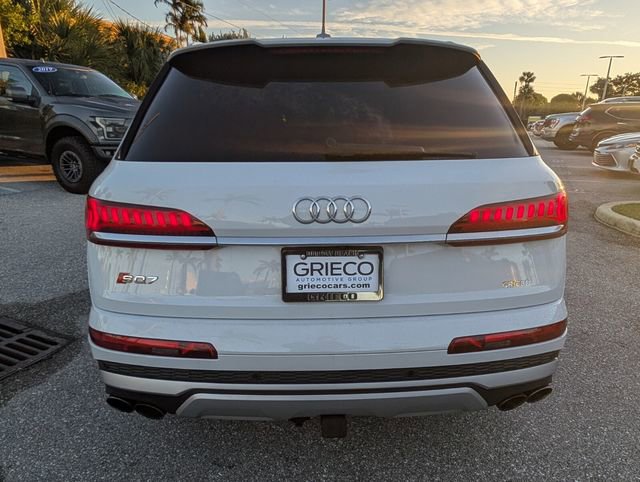 Used 2021 Audi SQ7 Premium Plus w/ Driver Assistance Package image 9