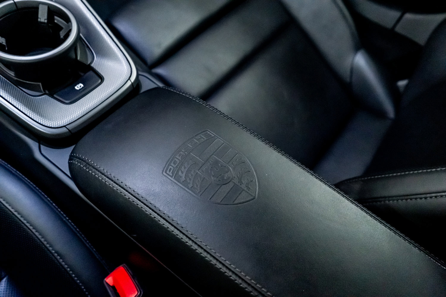 Used 2020 Porsche 911 Carrera 4S w/ Sport Package image 46