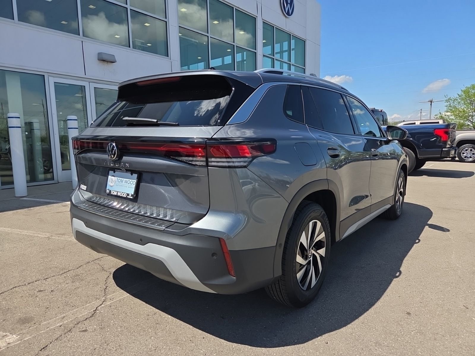 New 2026 Volkswagen Tiguan S FWD image 10