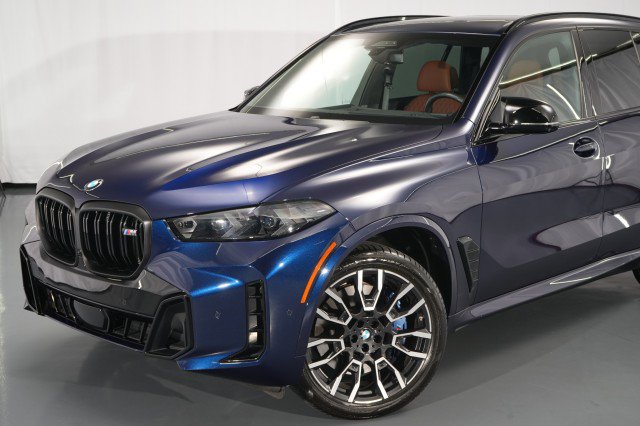 Used 2025 BMW X5 M60i AWD/4WD image 4