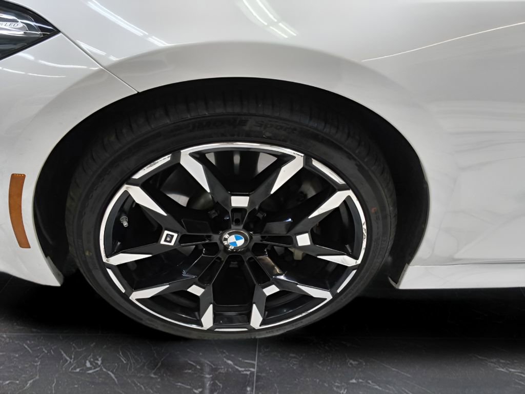 Used 2026 BMW 330i xDrive Sedan AWD/4WD image 34