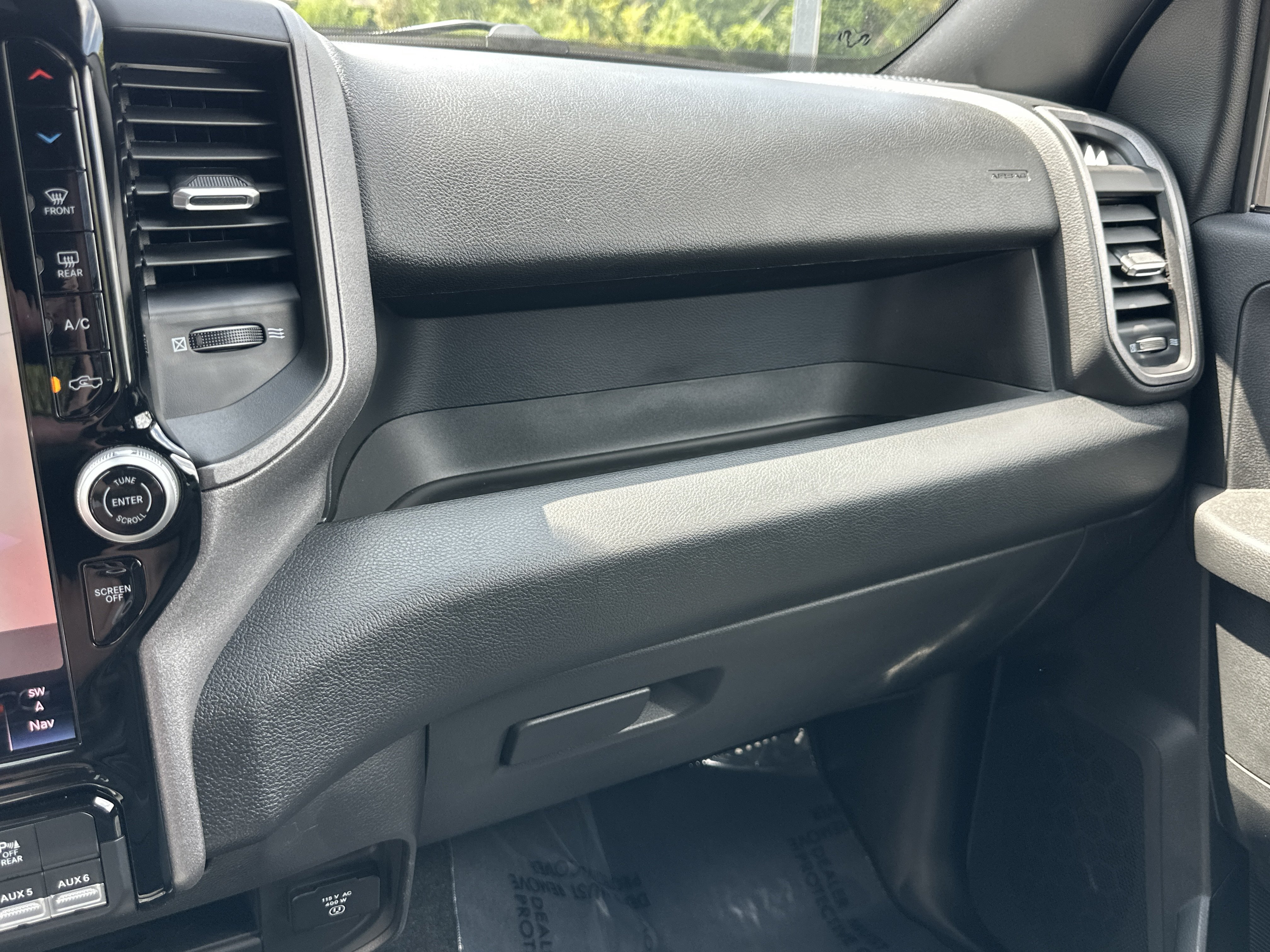 New 2026 RAM 3500 Tradesman AWD/4WD image 4