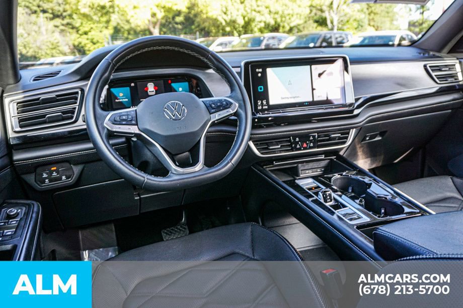 Used 2024 Volkswagen Atlas Cross Sport SE image 27