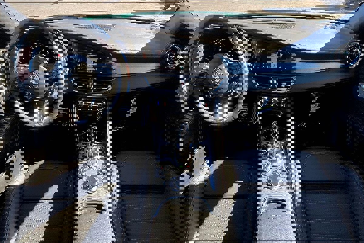 New 2025 Alfa Romeo Giulia w/ Driving Assist Package image 5