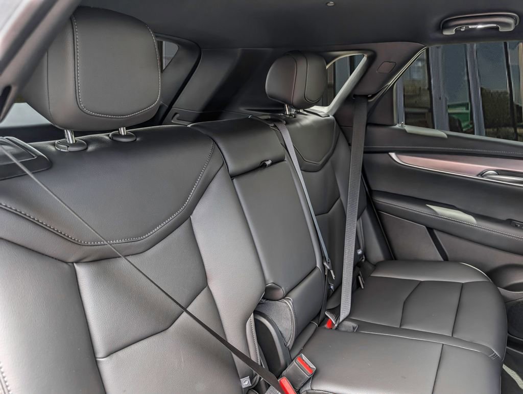 New 2025 Cadillac XT5 Luxury FWD image 21