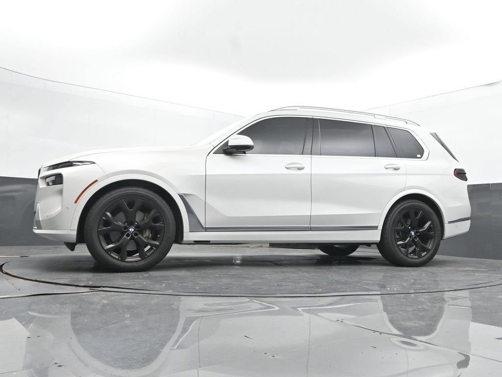 Used 2023 BMW X7 xDrive40i AWD/4WD image 44