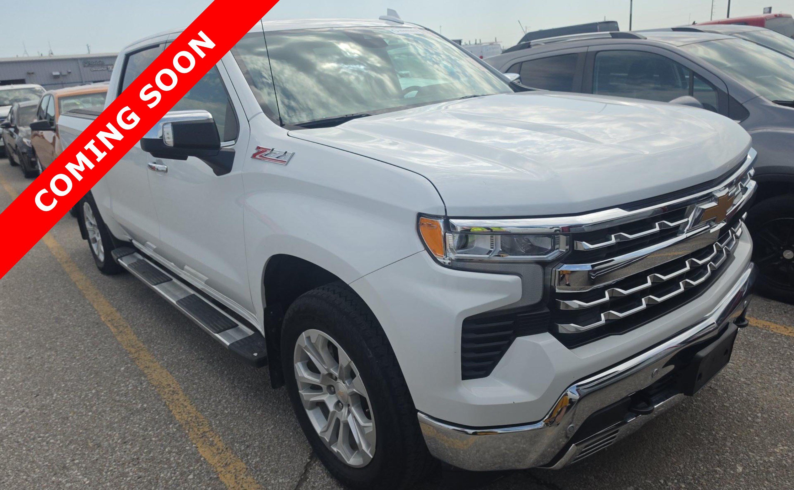 Used 2024 Chevrolet Silverado 1500 LTZ AWD/4WD image 3
