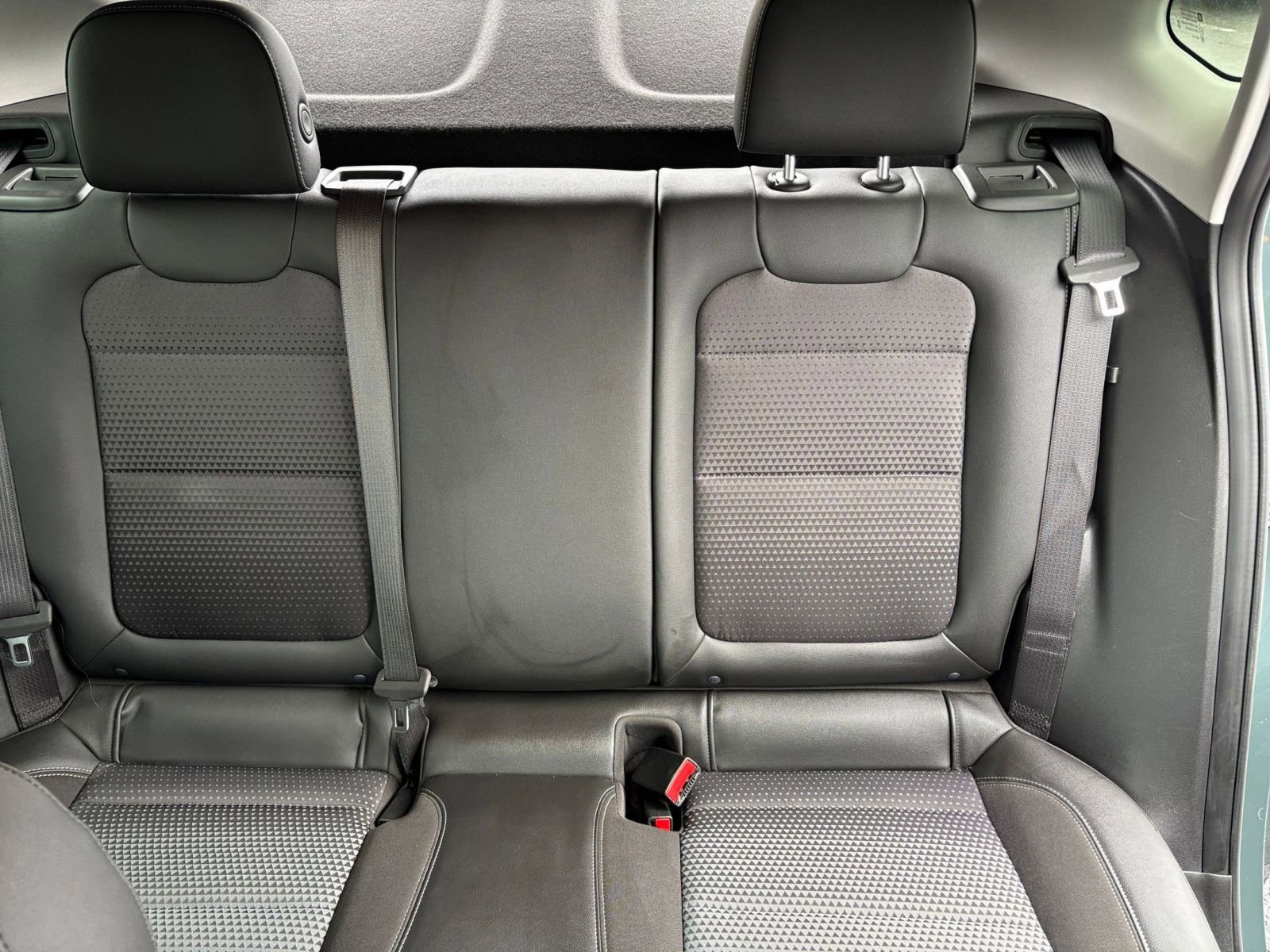 Used 2025 Chevrolet Trax LT image 32