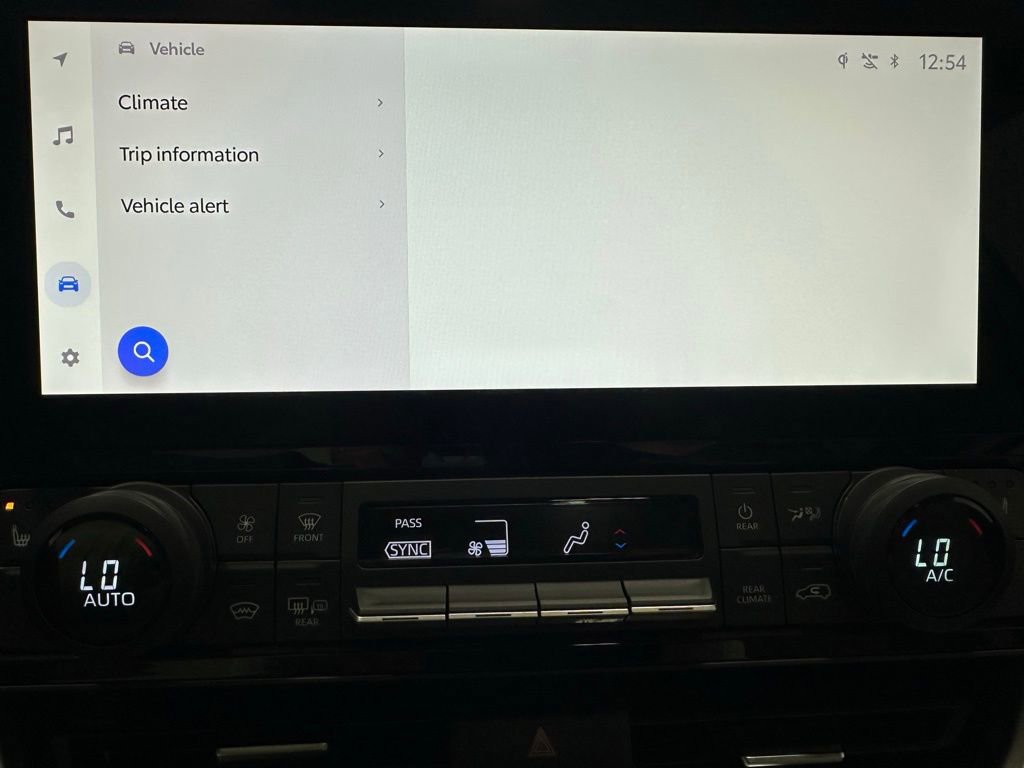 Used 2025 Toyota Grand Highlander AWD image 30