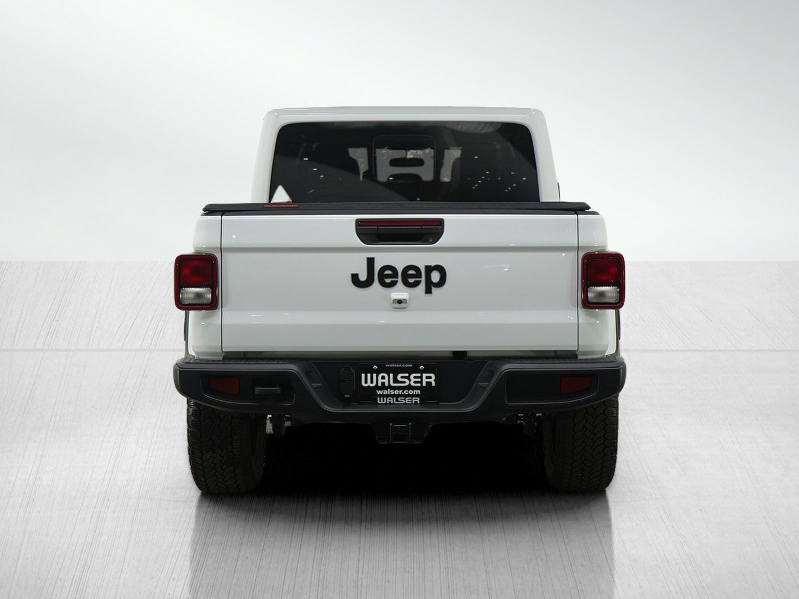 Used 2025 Jeep Gladiator Sport image 4