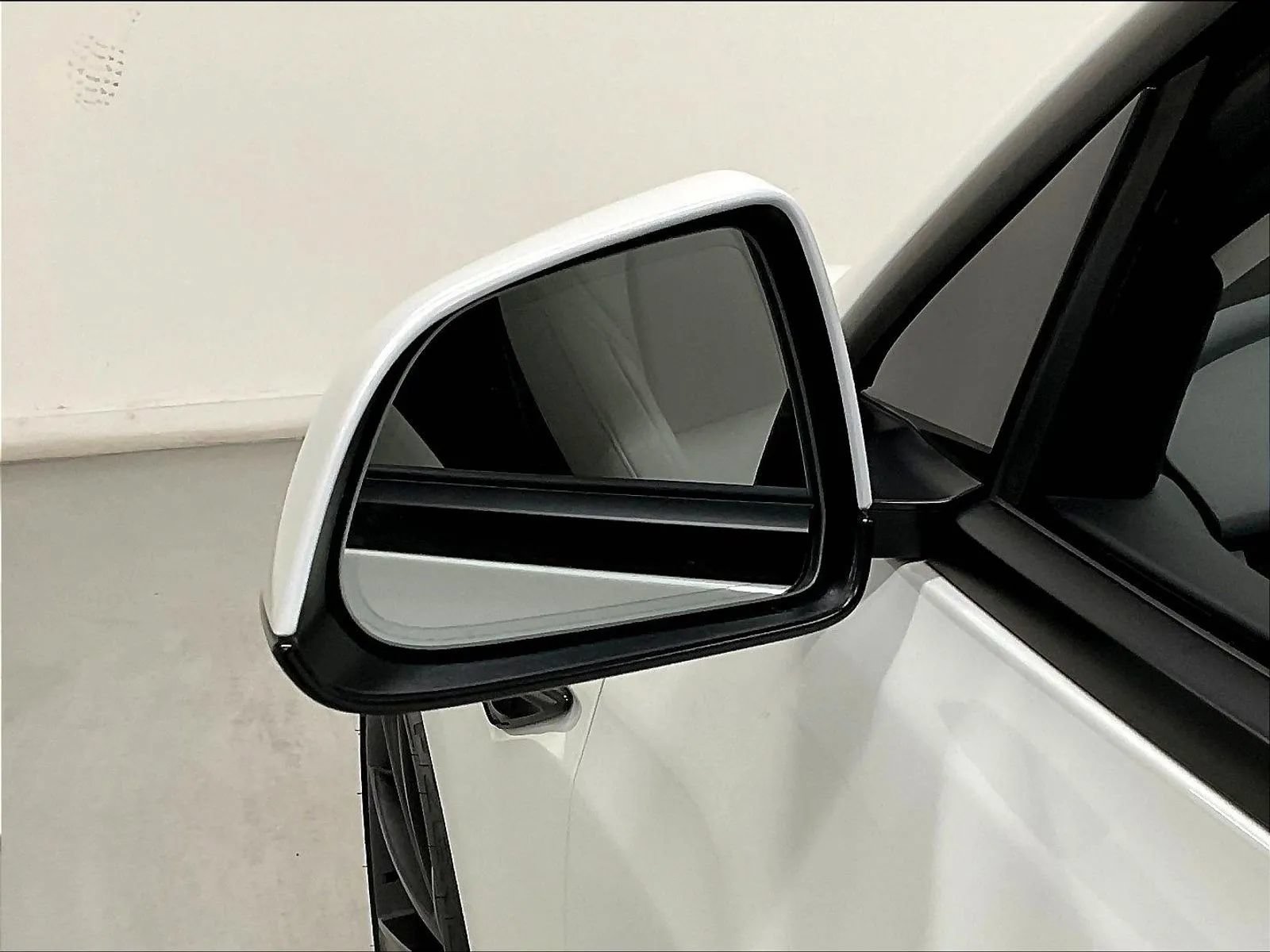 Used 2022 Tesla Model 3 Long Range AWD/4WD image 40