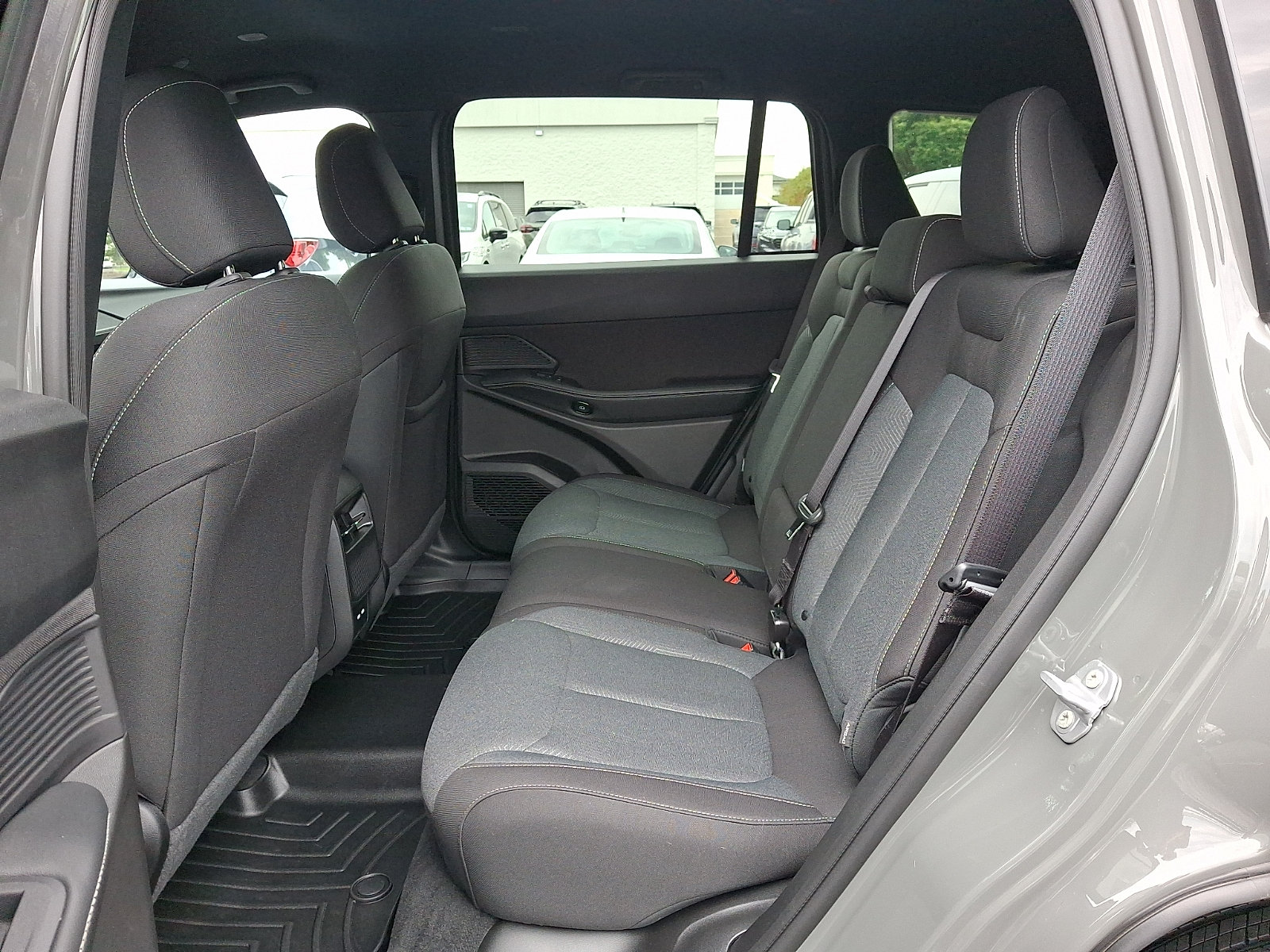 Used 2026 Jeep Cherokee Laredo AWD/4WD image 10