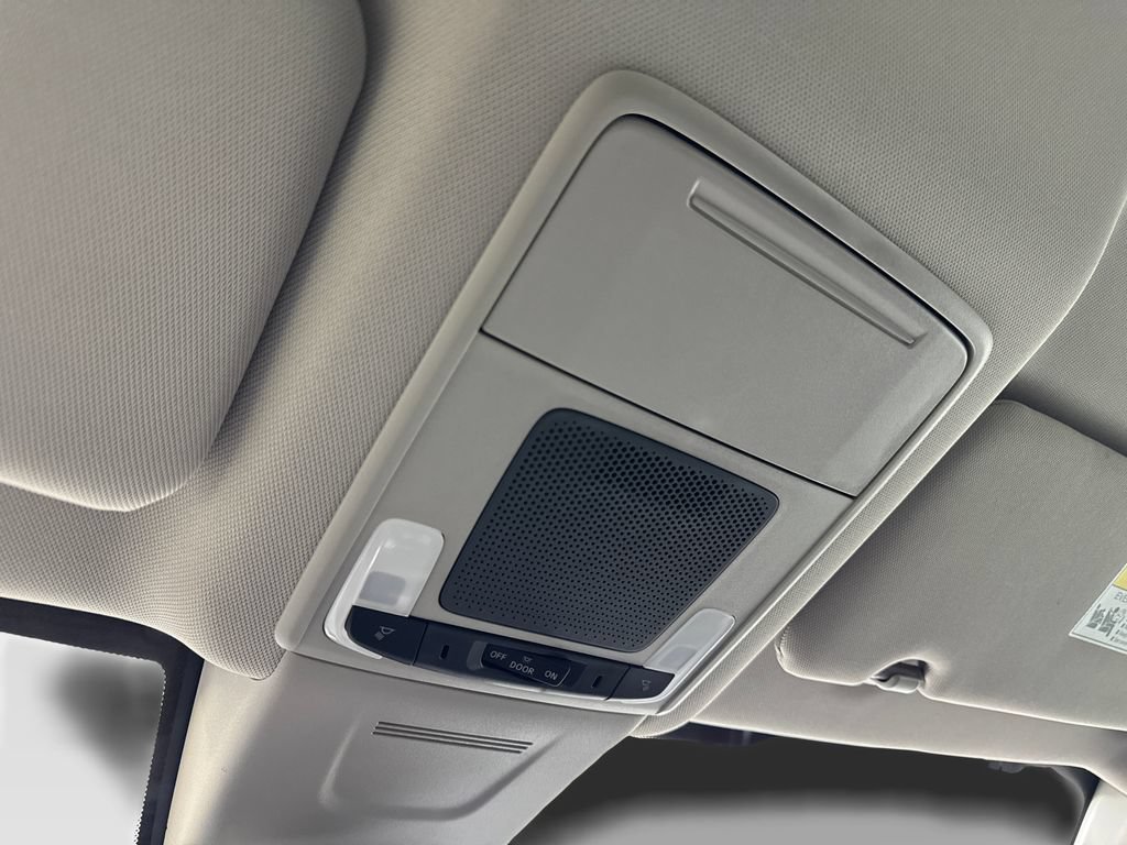 Used 2025 Honda CR-V LX image 69