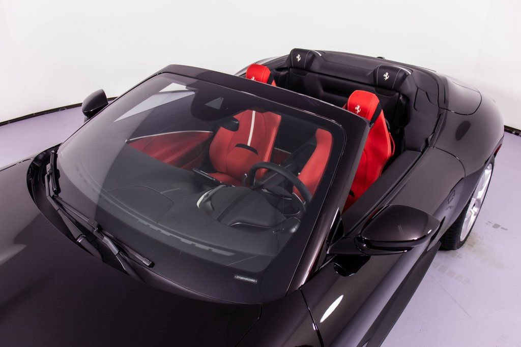 Certified 2024 Ferrari Roma Spider image 32