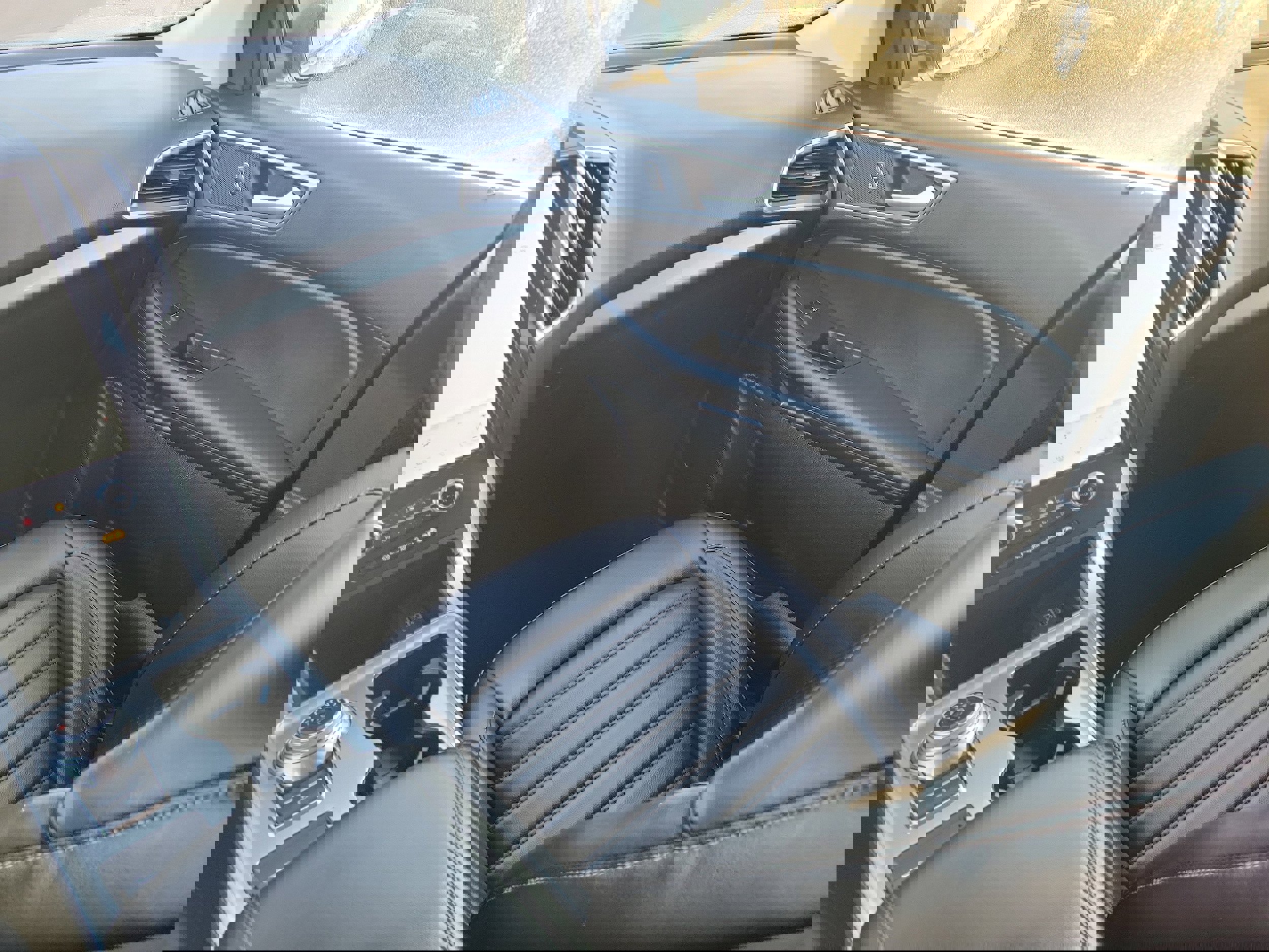 Used 2024 Ford Edge SEL w/ Convenience Package image 16