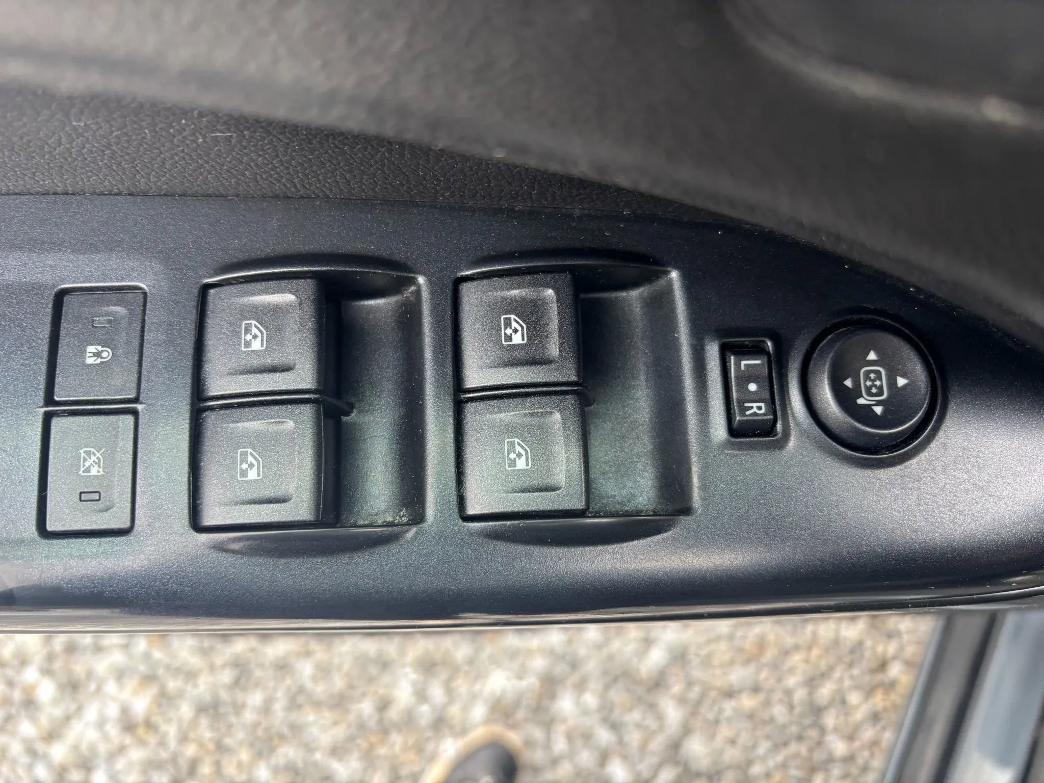 Used 2016 GMC Canyon SLE w/ All Terrain Adventure Package image 19