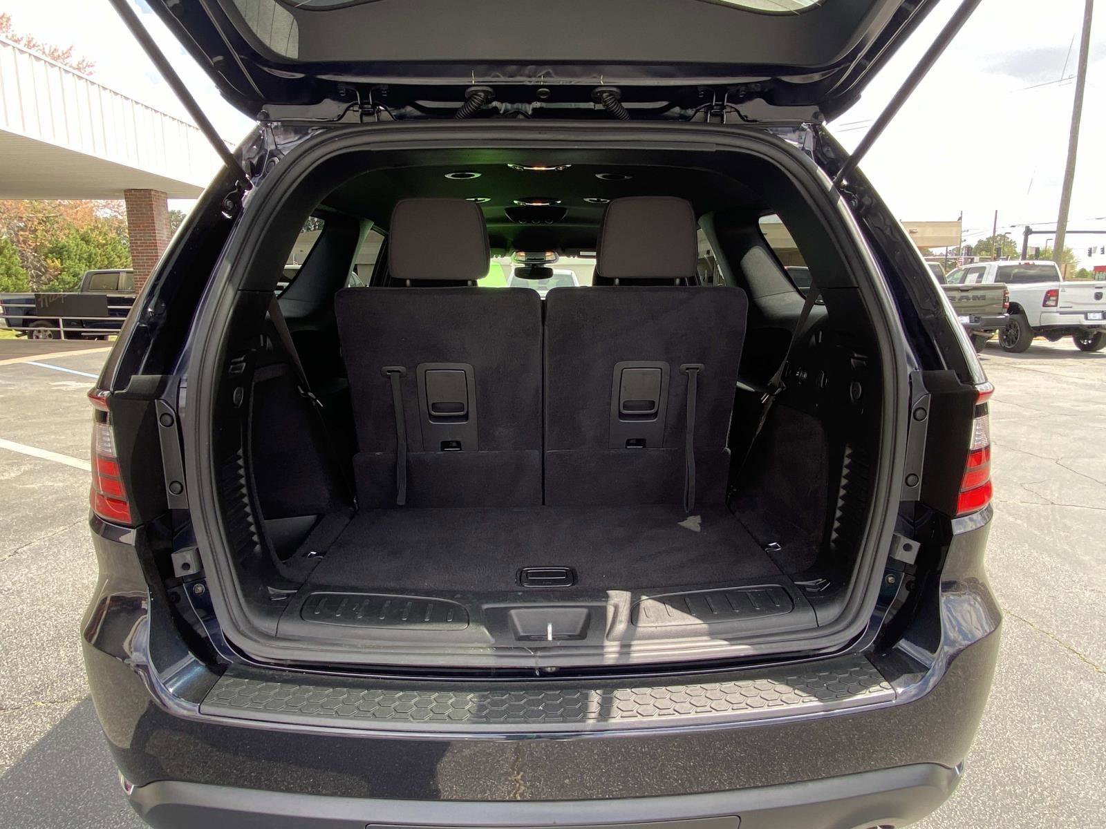 Certified 2024 Dodge Durango SXT w/ 3rd Row Seating Group image 6