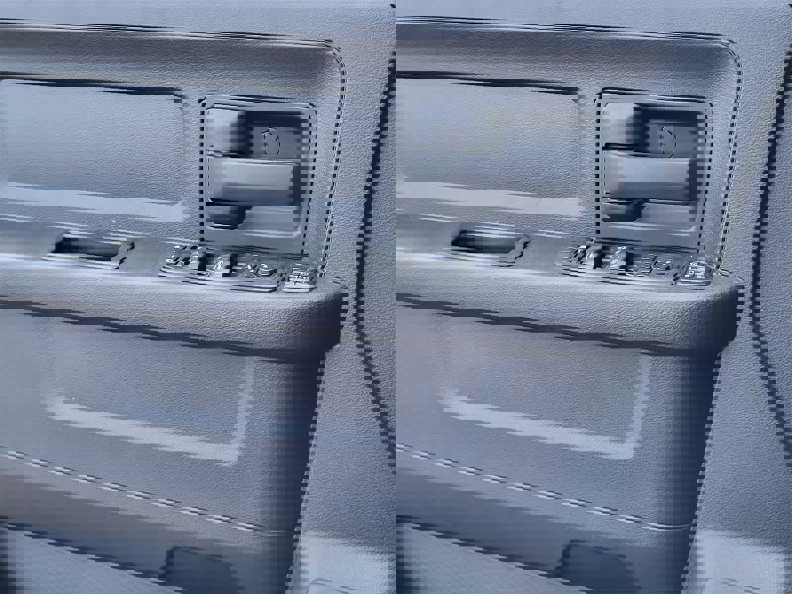 Used 2024 RAM 2500 Tradesman w/ Chrome Appearance Group image 22