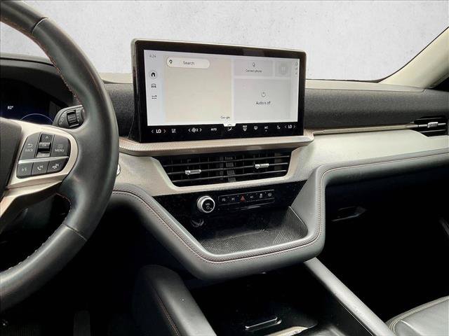 Certified 2025 Ford Explorer Active w/ Active Comfort Package RWD image 6