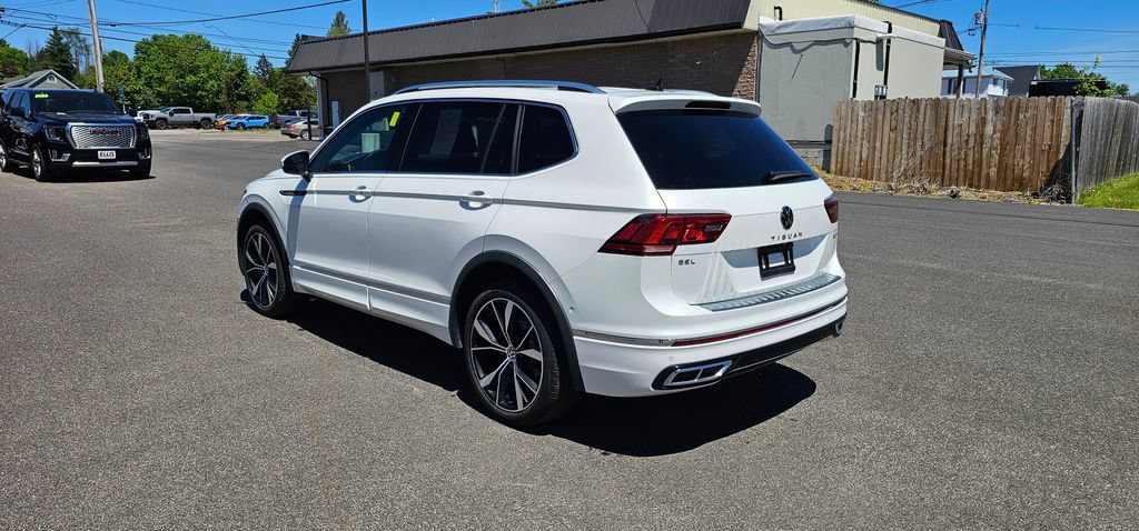 Used 2024 Volkswagen Tiguan SEL R-Line AWD/4WD image 6