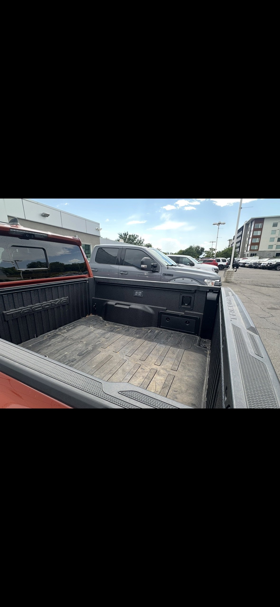 Used 2025 Toyota Tacoma TRD Sport image 10