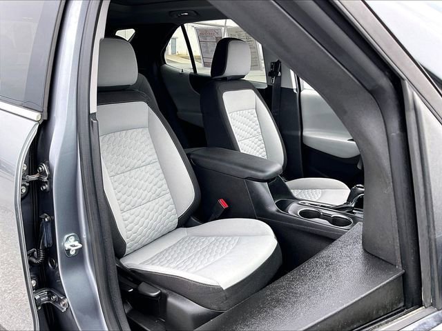 Used 2018 Chevrolet Equinox LT w/ Sun & Infotainment Package FWD image 11