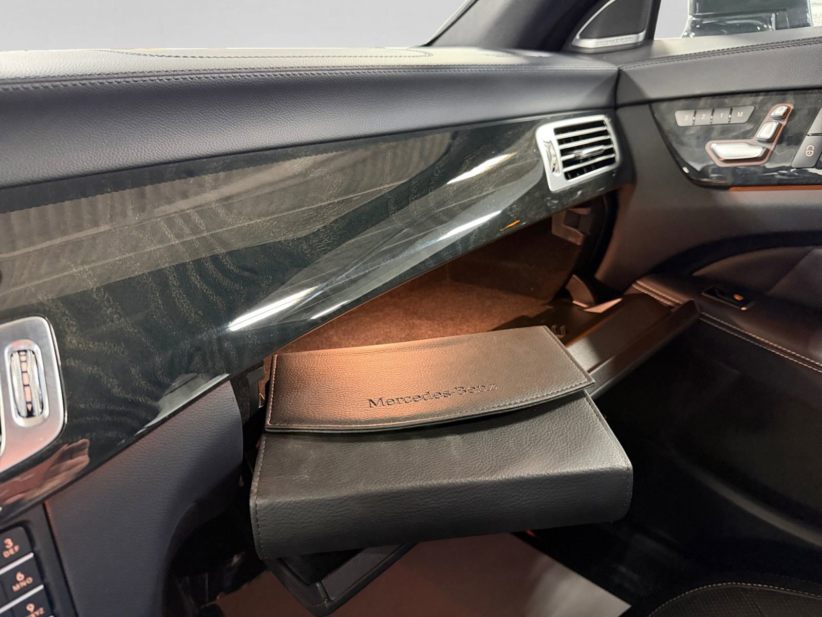 Used 2016 Mercedes-Benz CLS 400 4MATIC image 35