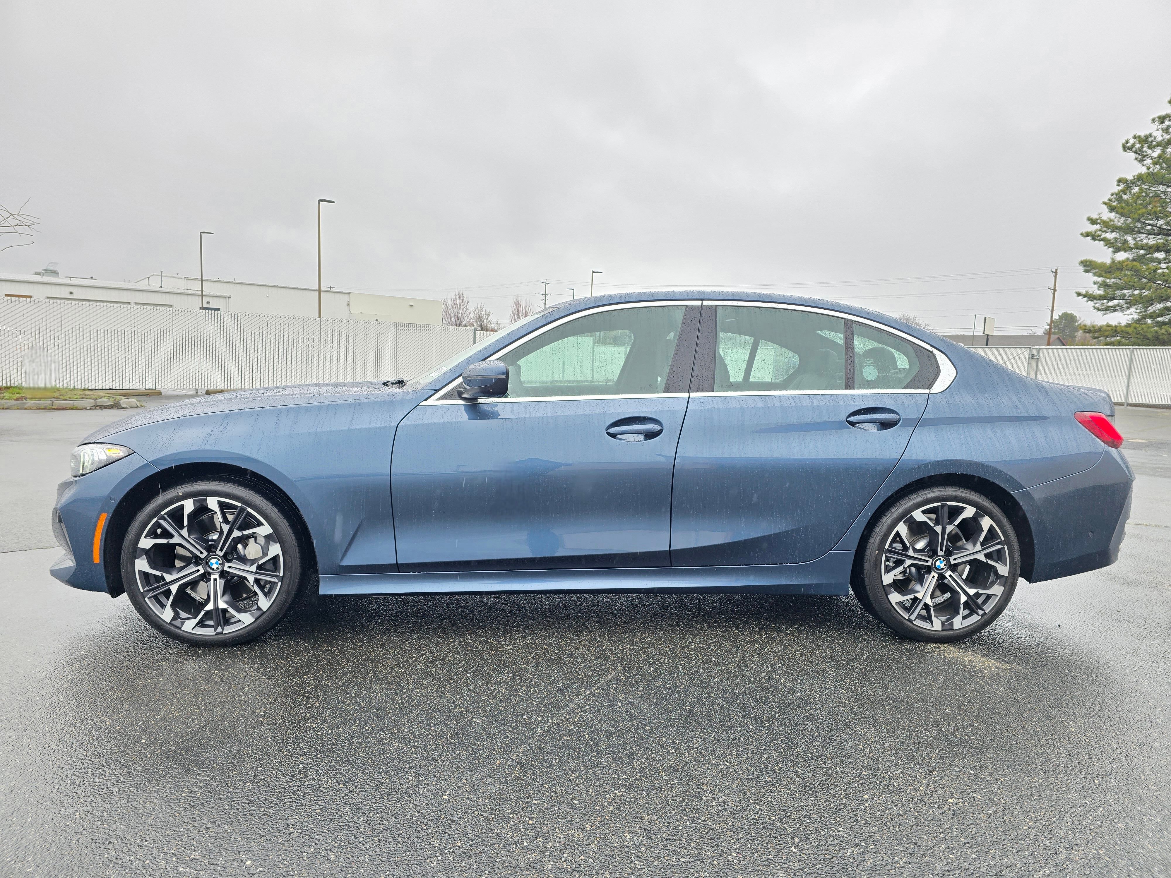 Certified 2025 BMW 330i xDrive Sedan w/ Premium Package image 35