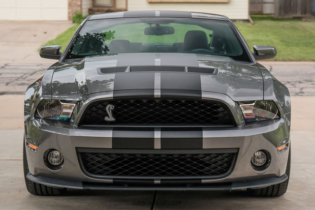 Used 2010 Ford Mustang Shelby GT500 RWD image 13