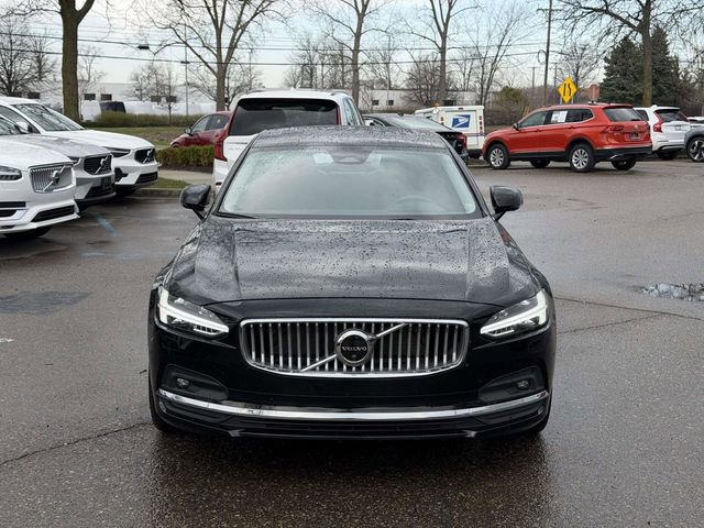 Used 2023 Volvo S90 B6 Plus w/ Protection Package Premier image 2